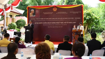 Kỷ niệm 135 Ngày sinh Chủ tịch Hồ Chí Minh tại tỉnh Udon Thani, Thái Lan.