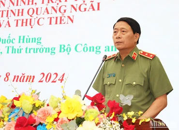 Trung tướng, Tiến sĩ Lê Quốc Hùng, Ủy viên Trung ương Đảng, Thứ trưởng Công an phát biểu kết luận Hội thảo. 