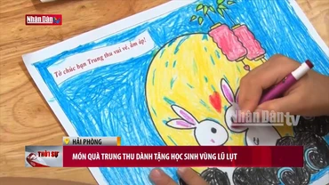Món quà Trung thu dành tặng học sinh vùng lũ lụt