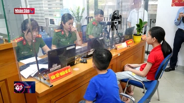 Thu nhập sinh trắc học mống mắt khi công dân làm thẻ căn cước 