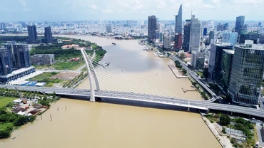 Thành phố Hồ Chí Minh nỗ lực, sáng tạo để luôn trở thành động lực, đầu tàu trong nền kinh tế của đất nước.
