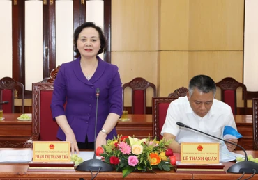 Bộ trưởng Nội vụ Phạm Thị Thanh Trà phát biểu tại buổi làm việc. 
