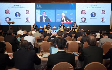 Các chuyên gia, học giả tham dự tại một hội thảo về Biển Đông. (Ảnh BỘ NGOẠI GIAO)