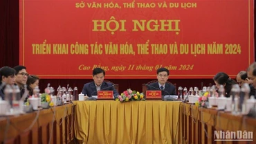 Các đại biểu dự hội nghị.