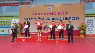 Nguyễn Anh Tú vô địch đơn nam giải bóng bàn các cây vợt xuất sắc quốc gia