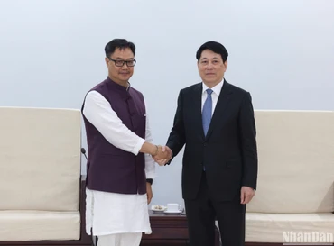 Chủ tịch nước Lương Cường tiếp Bộ trưởng Các vấn đề nghị viện và dân tộc thiểu số Ấn Độ Kiren Rijiju.