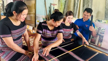 Phát huy truyền thống cách mạng, huyện Ba Tơ, tỉnh Quảng Ngãi gìn giữ văn hóa giàu bản sắc.