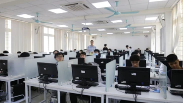 Thí sinh dự thi đánh giá năng lực năm 2024 của Đại học Quốc gia Hà Nội.