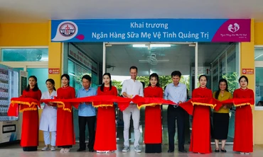 Cắt băng khai trương Ngân hàng sữa mẹ vệ tinh tại Bệnh viện đa khoa tỉnh Quảng Trị