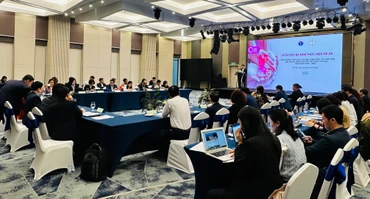Quang cảnh cuộc họp sơ kết.