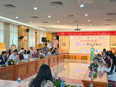 Các đại biểu tham dự buổi họp báo chương trình Dấu ấn Việt Nam.