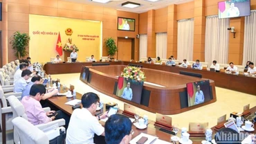 Quang cảnh Phiên họp thứ 33 của Ủy ban Thường vụ Quốc hội. (Ảnh: DUY LINH)