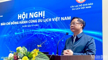 Phó Cục trưởng Cục Du lịch quốc gia Việt Nam Phạm Văn Thủy chia sẻ tại Hội nghị.