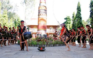 Lễ hội cầu an ở làng Đăk Wơk, xã Hơ Moong, huyện Sa Thầy, tỉnh Kon Tum. 