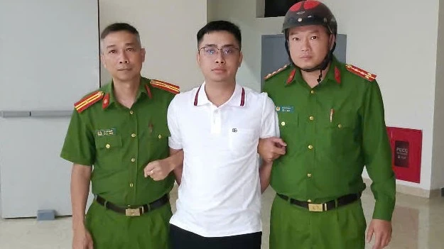 Đối tượng truy nã đặc biệt nguy hiểm Bùi Đình Khánh đã bị bắt giữ. (Ảnh: Công an Thanh Hóa cung cấp)
