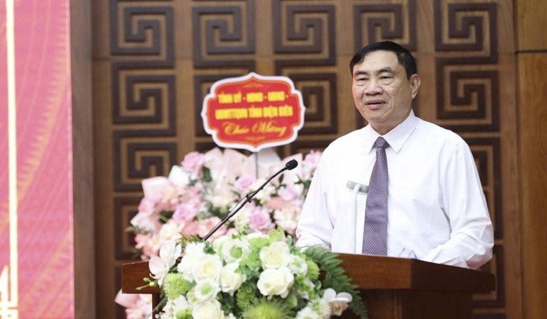 Đồng chí Trần Quốc Cường, Bí thư Tỉnh ủy Điện Biên phát biểu, động viên phóng viên các cơ quan báo chí nhân kỷ niệm 100 năm Ngày Báo chí cách mạng Việt Nam. img-5710.jpg