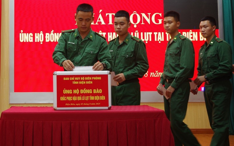 Hưởng ứng lời kêu gọi hướng về đồng bào vùng lũ, cán bộ, chiến sĩ Ban Chỉ huy Bộ đội Biên phòng tỉnh Điện Biên đã phát động ủng hộ gửi về đồng bào. img-7415.jpg