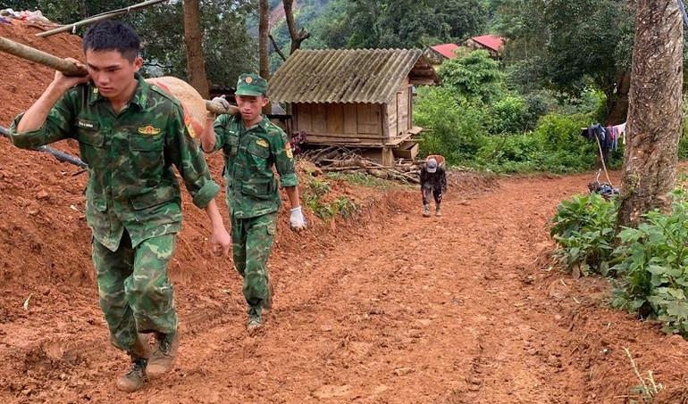 Đường vận chuyển trơn trượt, ngược dốc... img-8083.jpg