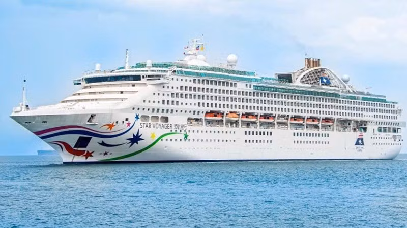 Tàu du lịch Star Voyager. (Ảnh: Ban tổ chức)