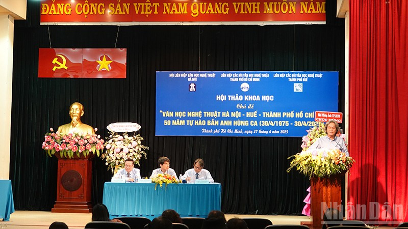 Quang cảnh buổi hội thảo. (Ảnh: MẠNH HẢO)