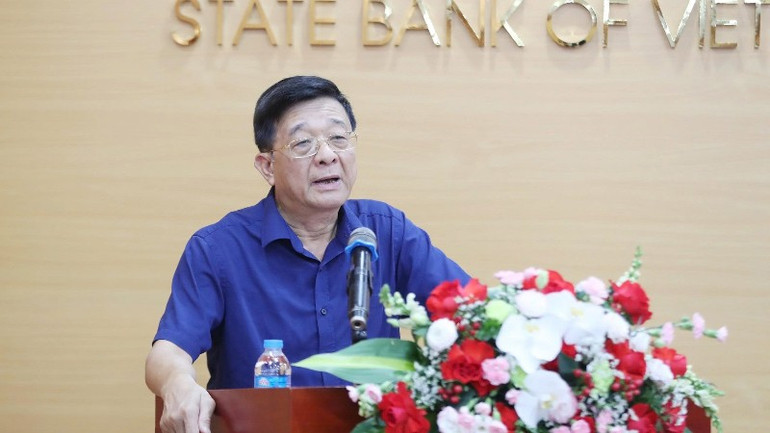 Dr Nguyen Quoc Hung menyampaikan ucapan perasmian pada mesyuarat itu. img-4725-216.jpg
