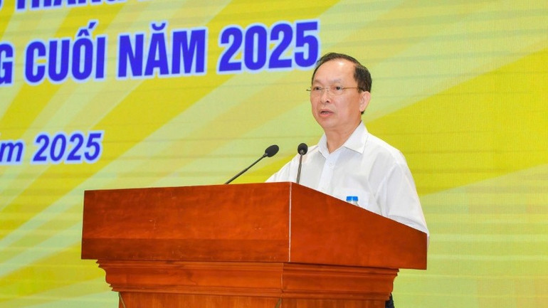 Phó Thống đốc Thường trực Ngân hàng Nhà nước Đào Minh Tú phát biểu tại Hội nghị. pho-thong-doc-thuong-truc-nhnn-dao-minh-tu-phat-bieu-tai-hoi-nghi-2998.jpg