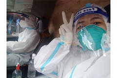Với bác sĩ Nguyễn Đặng Phương Ngọc, tình người trước lằn ranh sinh tử thật cao quý, vậy nên giúp đỡ người khác cũng chính là giúp bản thân mình.