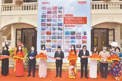 Hoạt động triển lãm Tranh lịch đón xuân Nhâm Dần do Nhân Dân hằng tháng tổ chức ngày 22/12/2021. Ảnh: Trần Hải