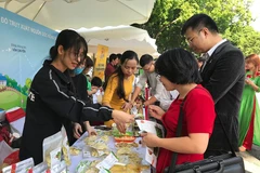Giới thiệu các nông sản Hà Nội.