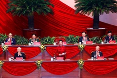 Đồng chí Nguyễn Thị Kim Ngân, Ủy viên Bộ Chính trị khóa XII, Chủ tịch Quốc hội nước Cộng hòa xã hội chủ nghĩa Việt Nam thay mặt Đoàn Chủ tịch và toàn thể Đại hội cảm ơn các chính đảng, tổ chức và bạn bè quốc tế đã gửi điện, thư chúc mừng Đảng Cộng sản Việt Nam và Đại hội XIII của Đảng. 