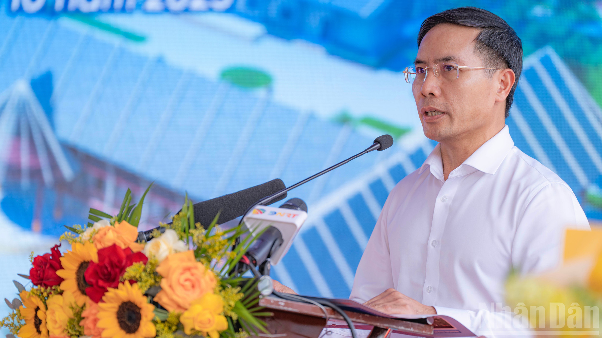 Ông Phạm Đức Ấn - Chủ tịch Ủy ban nhân dân thành phố Đà Nẵng phát biểu tại buổi lễ. ndo_br_4.jpg