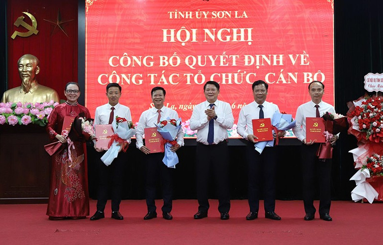 Tỉnh Sơn La đã hoàn thành xong việc sáp nhập Báo Sơn La và Đài Phát thanh-Truyền hình tỉnh Sơn La. 9.jpg