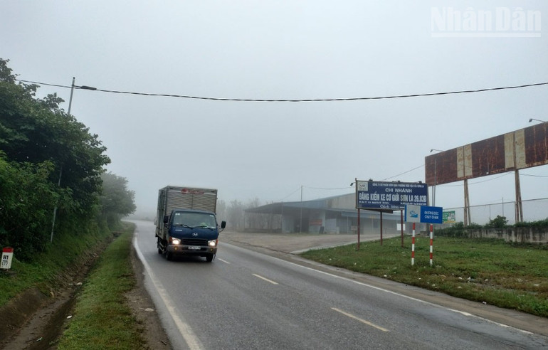 Theo báo cáo của Ủy ban nhân dân tỉnh Sơn La, hiện các vị trí đấu nối ra, vào Quốc lộ 6 của trung tâm đăng kiểm 2001 và 2603 chưa được Tổng cục Đường bộ Việt Nam, nay là Cục Đường bộ Việt Nam chấp thuận và cấp phép thi công. ndo_tr_08.jpg