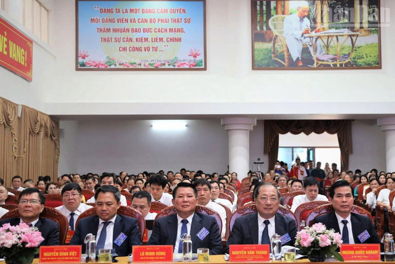Các đại biểu dự Đại hội đại biểu lần thứ I, nhiệm kỳ 2025-2030, Đảng bộ phường Tô Hiệu, tỉnh Sơn La. ndo_tr_5-1972.jpg