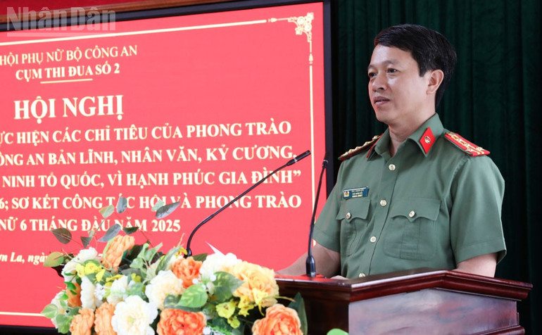Đại tá Bùi Tuấn Anh, Phó Bí thư Đảng ủy, Phó Giám đốc Công an tỉnh Sơn La phát biểu tại Hội nghị sơ kết 6 tháng. ndo_tl_2.jpg