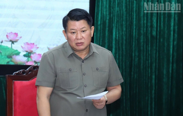 Đồng chí Lò Minh Hùng, Phó Bí thư Thường trực Tỉnh ủy Sơn La phát biểu tại cuộc làm việc với đoàn công tác. ndo_tr_8.jpg