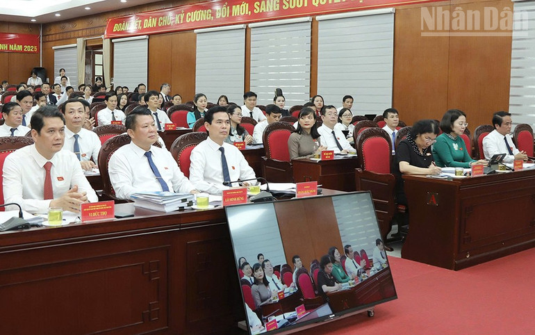 Các đại biểu dự Kỳ họp thứ 11, Hội đồng nhân dân tỉnh Sơn La, khóa 15, nhiệm kỳ 2021-2026. ndo_tr_4.jpg
