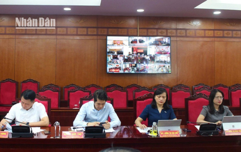 Hội nghị được kết nối trực tuyến đến các xã, phường trên địa bàn tỉnh Sơn La. 3-3216.jpg