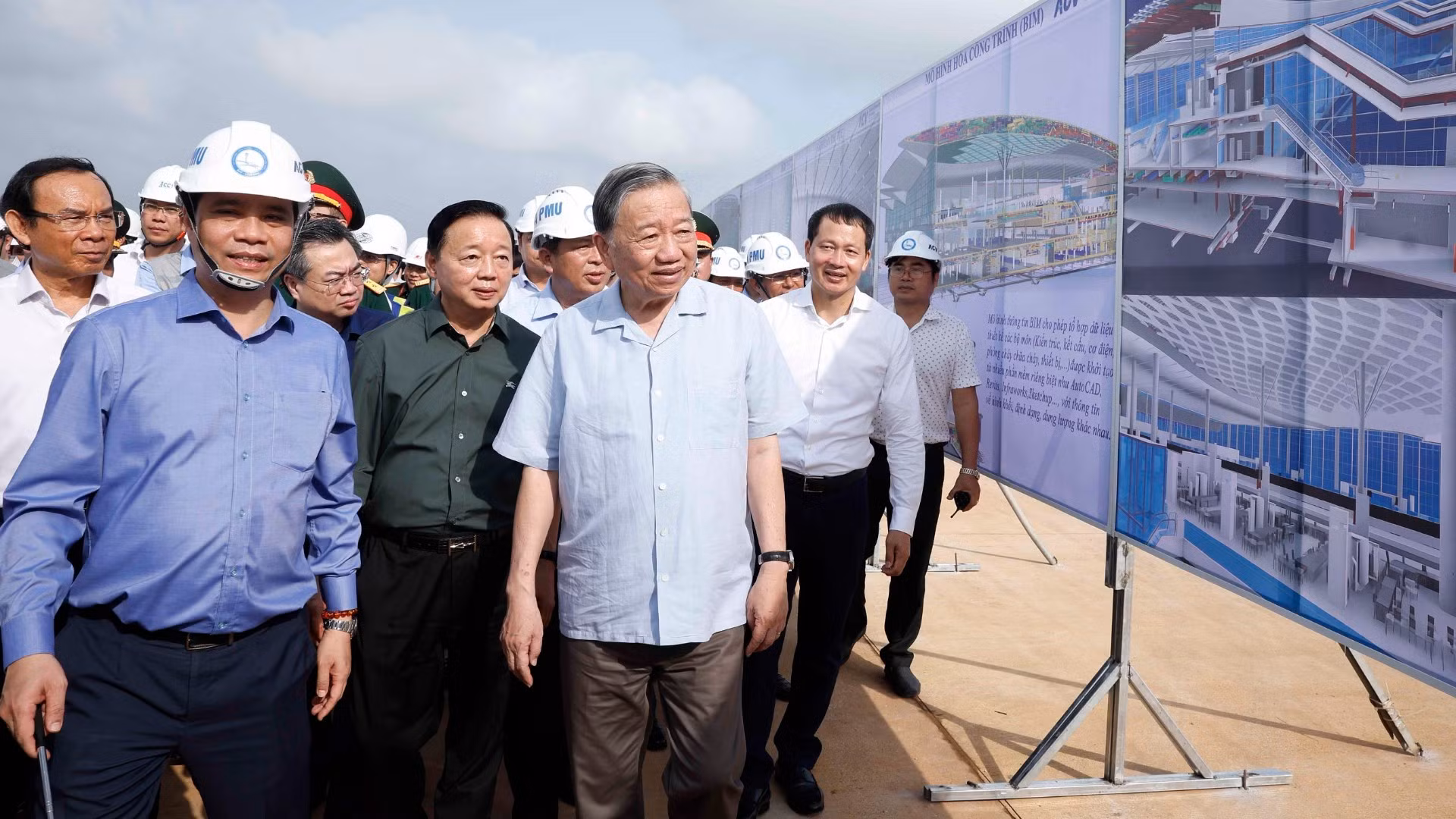 Tổng Bí thư Tô Lâm thăm Dự án Cảng Hàng không quốc tế Long Thành. (Ảnh: Thống Nhất/TTXVN)