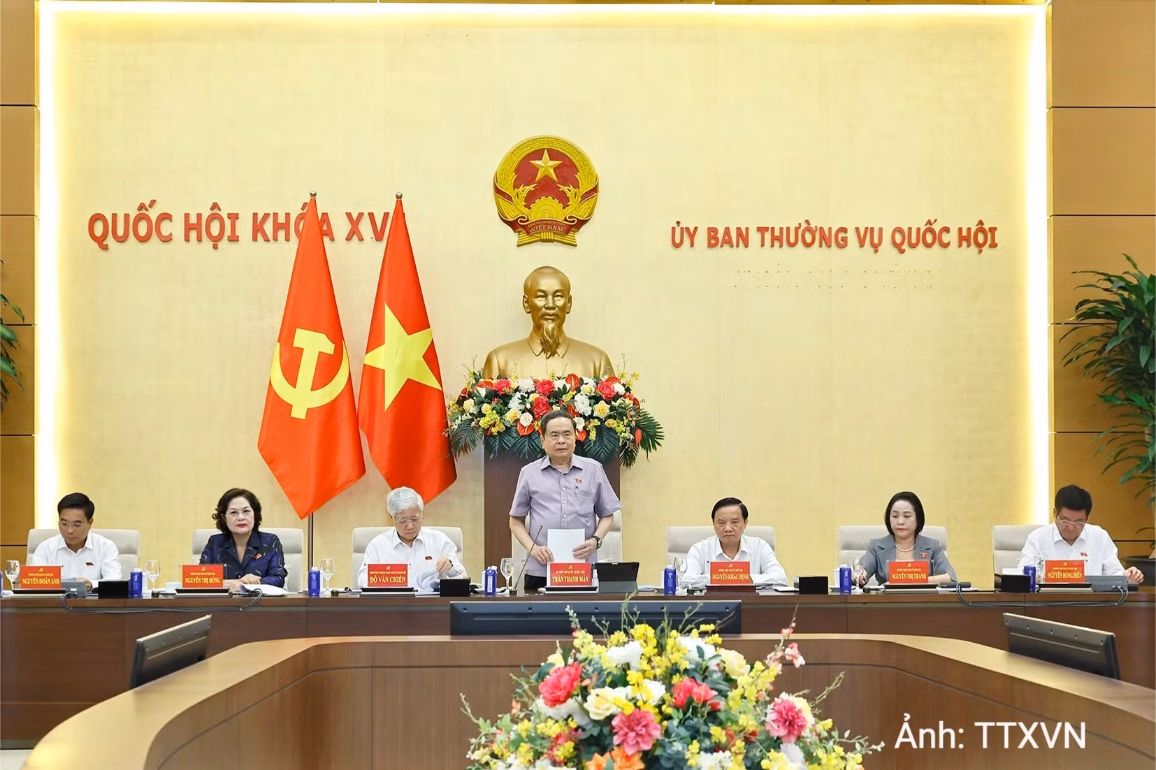 vna-potal-hoi-nghi-ban-thuong-vu-dang-uy-quoc-hoi-va-to-truong-to-dang-doan-dai-bieu-quoc-hoi-cac-tinh-thanh-pho-8928461-3172.jpg