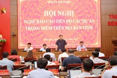 Đồng chí Trần Quốc Cường, Ủy viên Trung ương Đảng, Bí thư Tỉnh ủy Điện Biên phát biểu chỉ đạo tại cuộc họp.