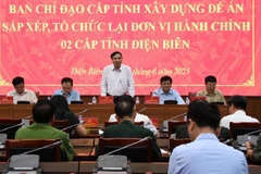 Đồng chí Trần Quốc Cường, Ủy viên Trung ương Đảng, Bí thư Tỉnh ủy Điện Biên phát biểu chỉ đạo tại cuộc họp.
