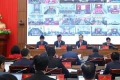 Các đồng chí lãnh đạo Tỉnh ủy Điện Biên chủ trì hội nghị lần thứ 6, Ban Chấp hành Đảng bộ tỉnh Điện Biên.