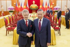 Tổng Bí thư Tô Lâm và Chủ tịch Thượng viện Quốc hội Cộng hòa Séc Milos Vystrcil.