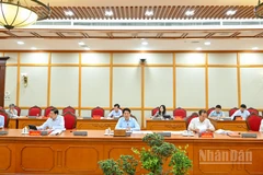 Chủ tịch nước Lương Cường và các đồng chí Bộ Chính trị, Ban Bí thư cùng các đại biểu tại cuộc làm việc với Ban Thường vụ Tỉnh ủy Phú Thọ.