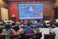 Đại biểu dự hội tại điểm cầu trung tâm thuộc Tỉnh ủy Điện Biên. 