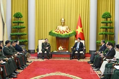 Chủ tịch nước Lương Cường tiếp Chủ nhiệm Tổng cục Chính trị Quân đội nhân dân Lào Vongsone Inpanphim.