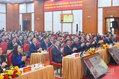 Tổng Bí thư Tô Lâm cùng các đồng chí lãnh đạo, nguyên lãnh đạo Đảng, Nhà nước và đại biểu dự Đại hội đại biểu Đảng bộ Văn phòng Trung ương Đảng nhiệm kỳ 2025-2030.