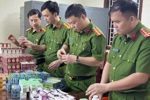 Thuốc giả bị cơ quan chức năng phát hiện. (Ảnh tư liệu)