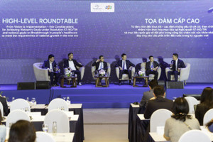 Đổi mới sáng tạo, chuyển đổi số thúc đẩy chăm sóc sức khỏe toàn diện, bền vững